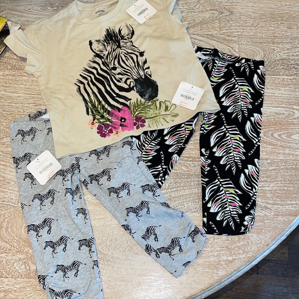 NWT Gymboree top size small with 2 pairs of leggings 4T